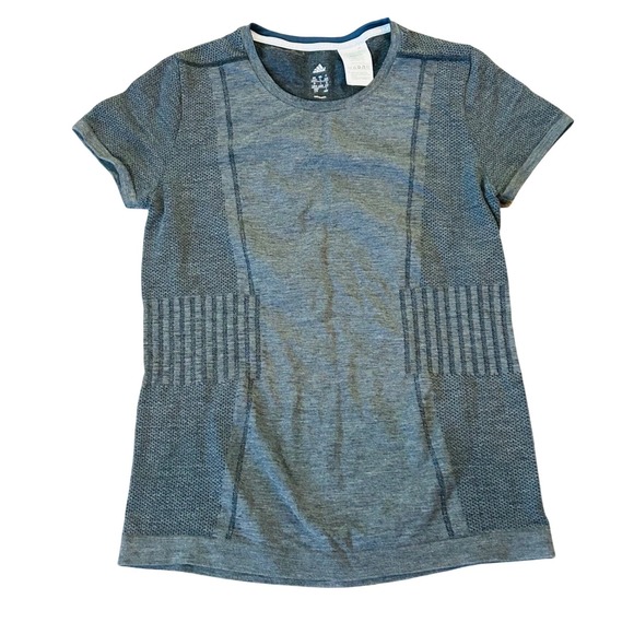 adidas Tops - Adidas Running Womens Seamless Knit Performance Tee Gray Mesh Panel Size L